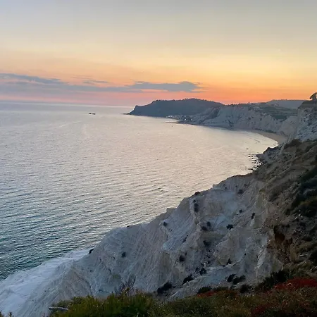 Lia Porto Empedocle